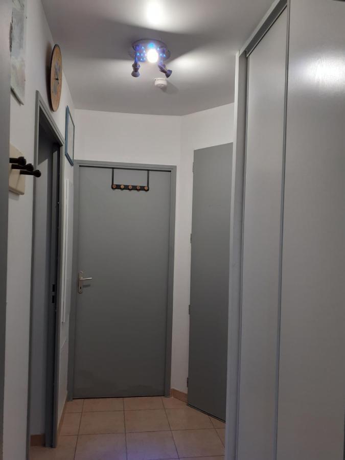 Ferienwohnung Sous Le Soleil Des Alpilles Mouries Exterior foto